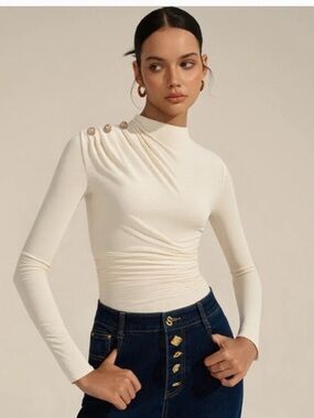 NWT Commense Cream Long-Sleeve Mock Neck Top with Shoulder Buttons XL